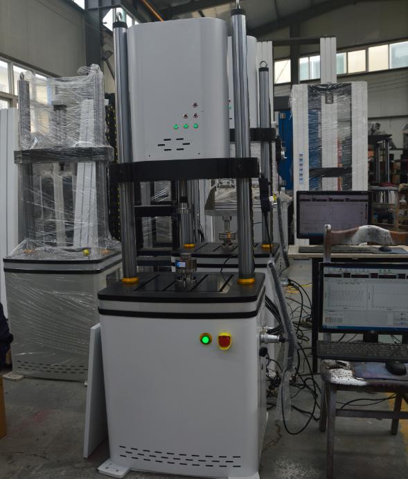 旋轉(zhuǎn)彎曲疲勞試驗機(jī)